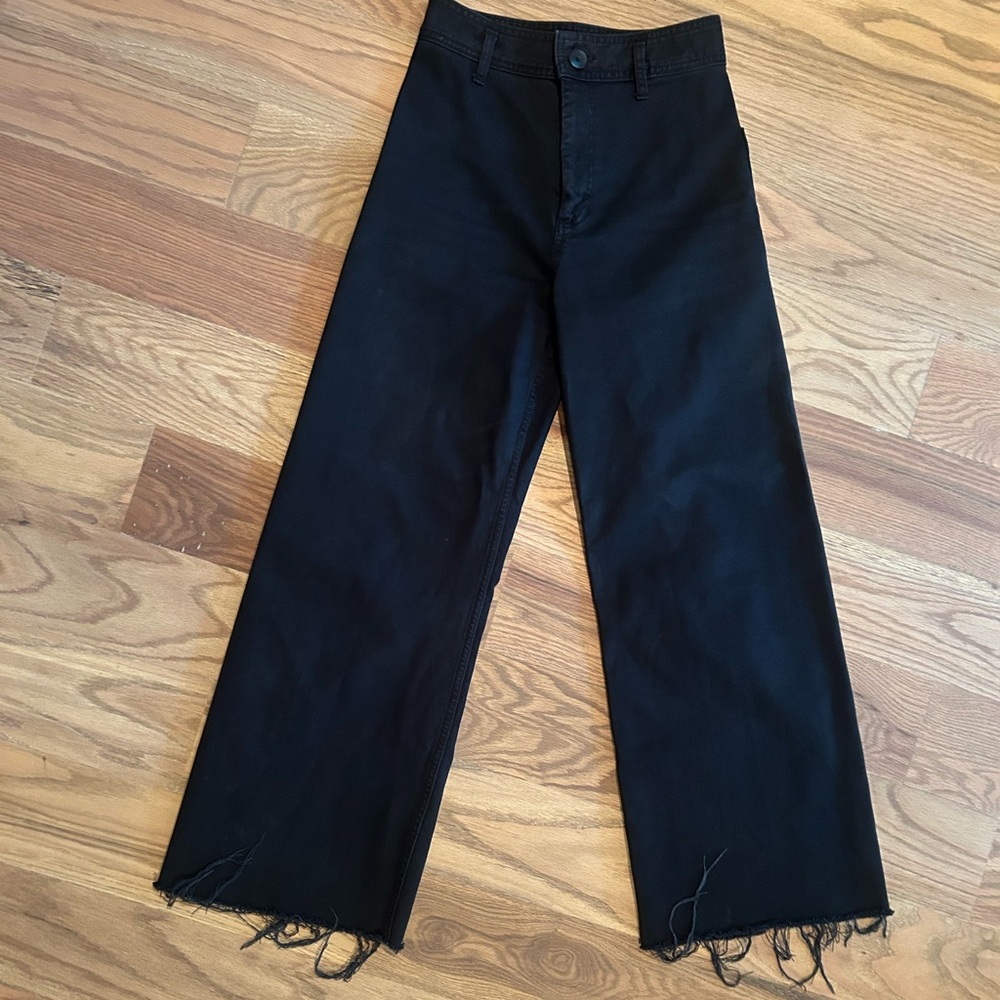 Zara Marine Jeans. Worn once! Size 6. Black